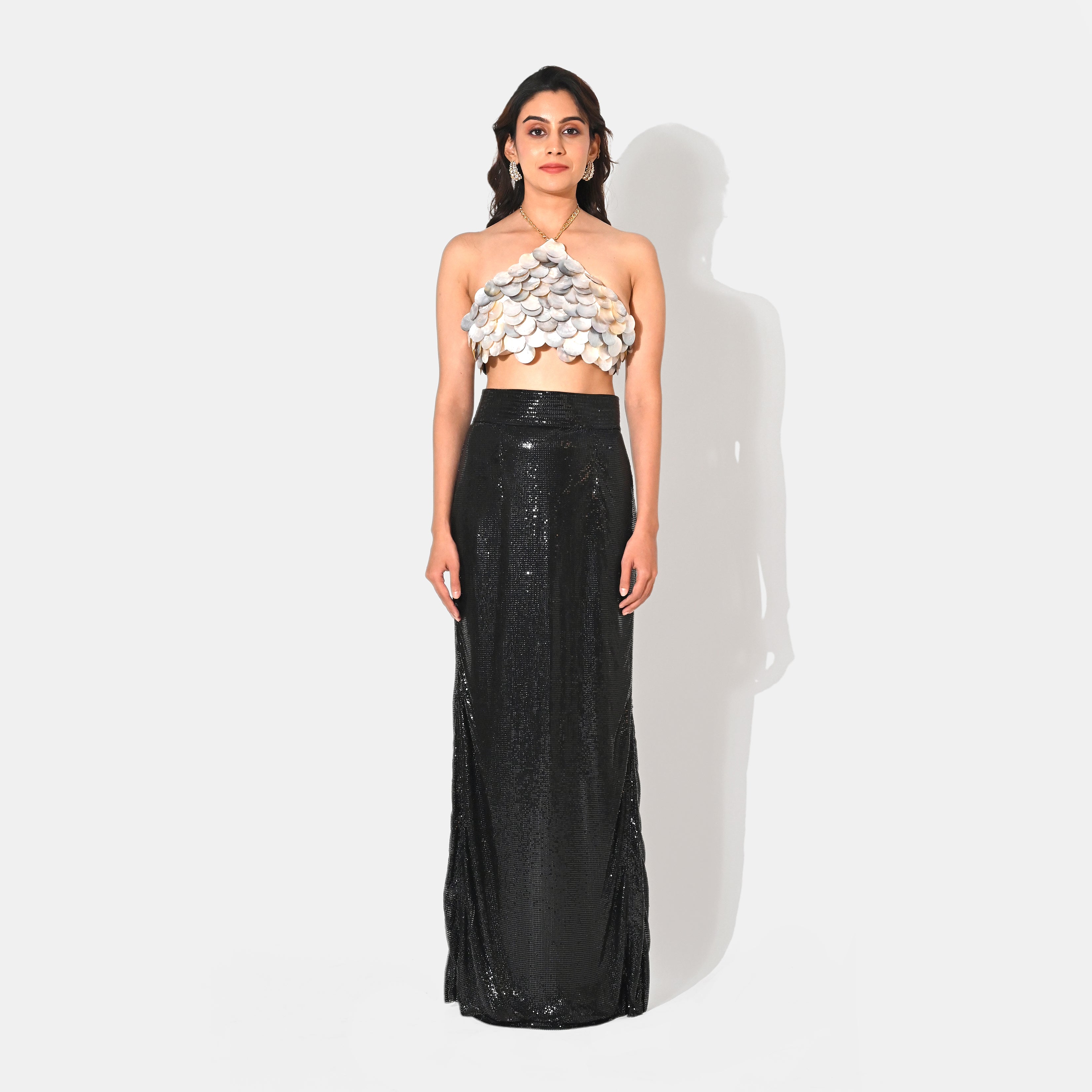 MARINA MOTHER OF PEARLS HALTER CROP TOP