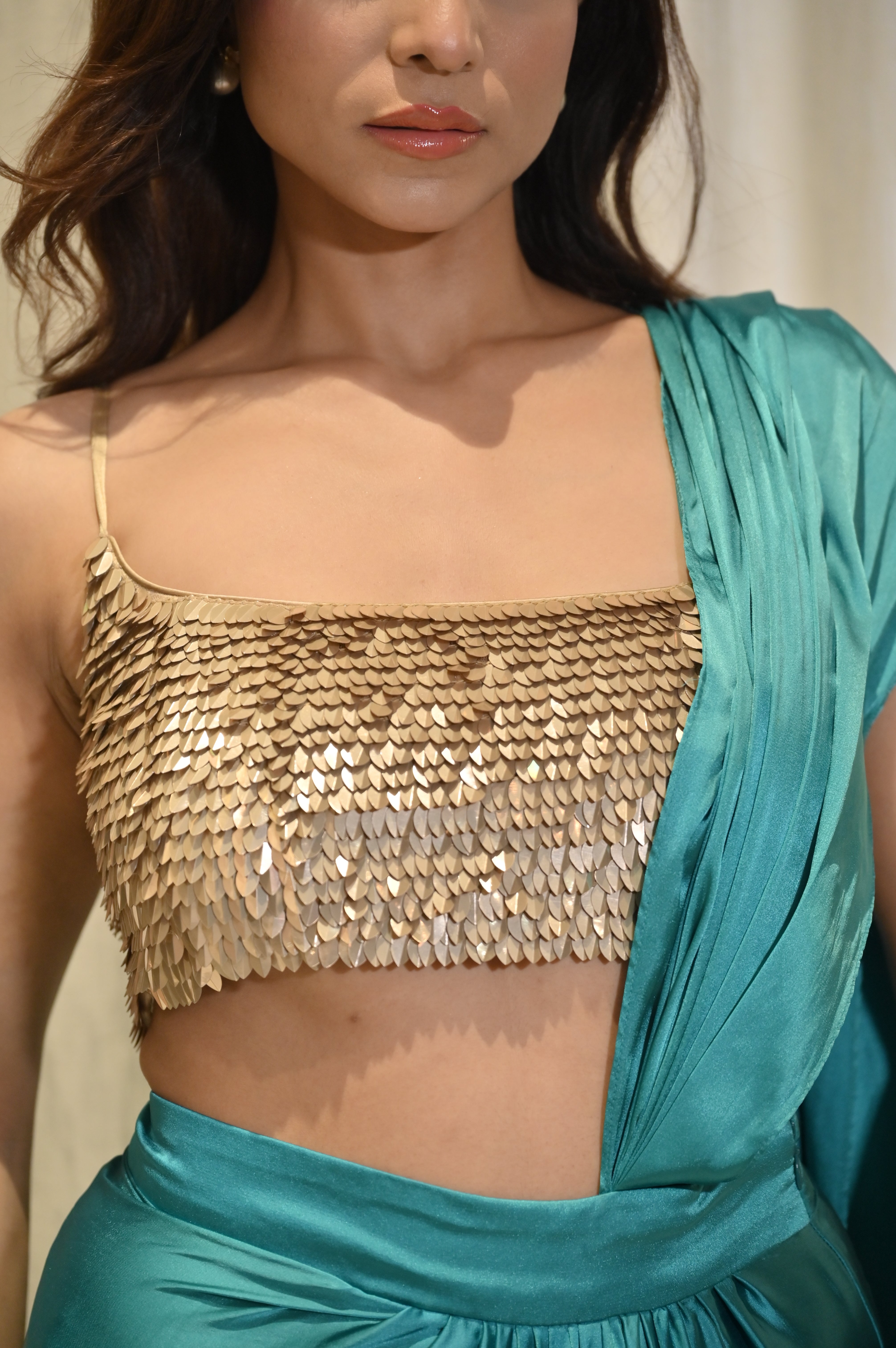 PEARL GOLD SEQUIN CROP TOP