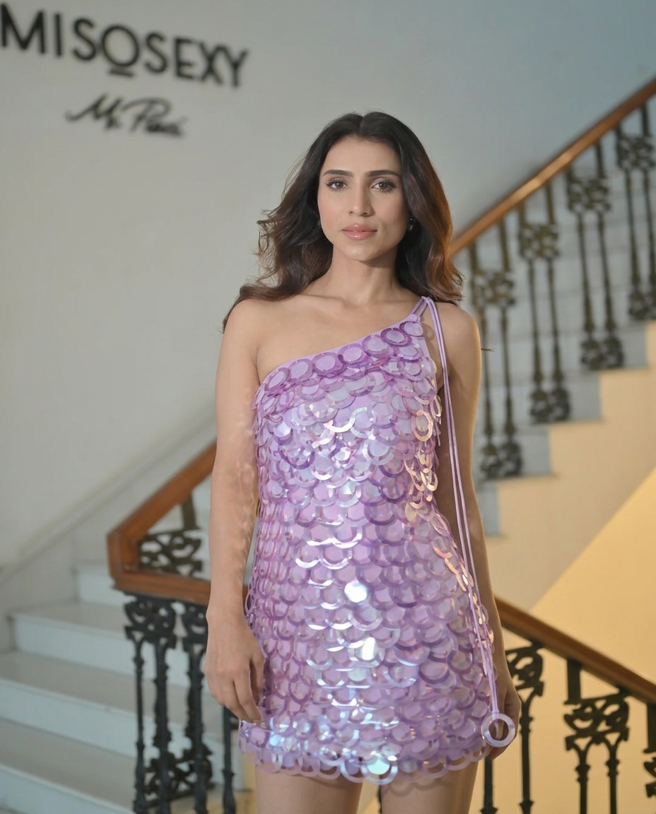 purple embellished mini dress OPHELIA LILAC SEQUIN 070 Shake explains the This garment fits true slacks Cape:With Cape
