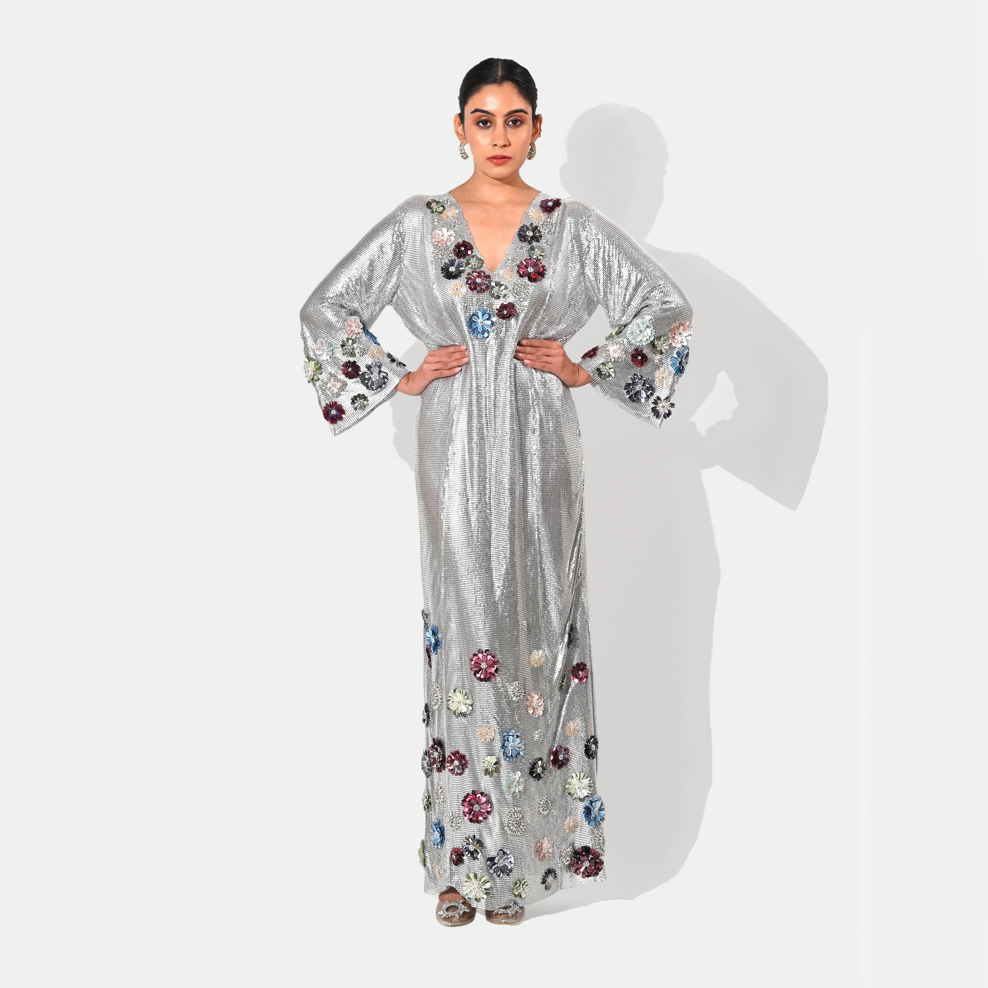 ZAHRA FLORAL EMBELLISHED CHAINMAIL METALLIC SILVER KAFTAN