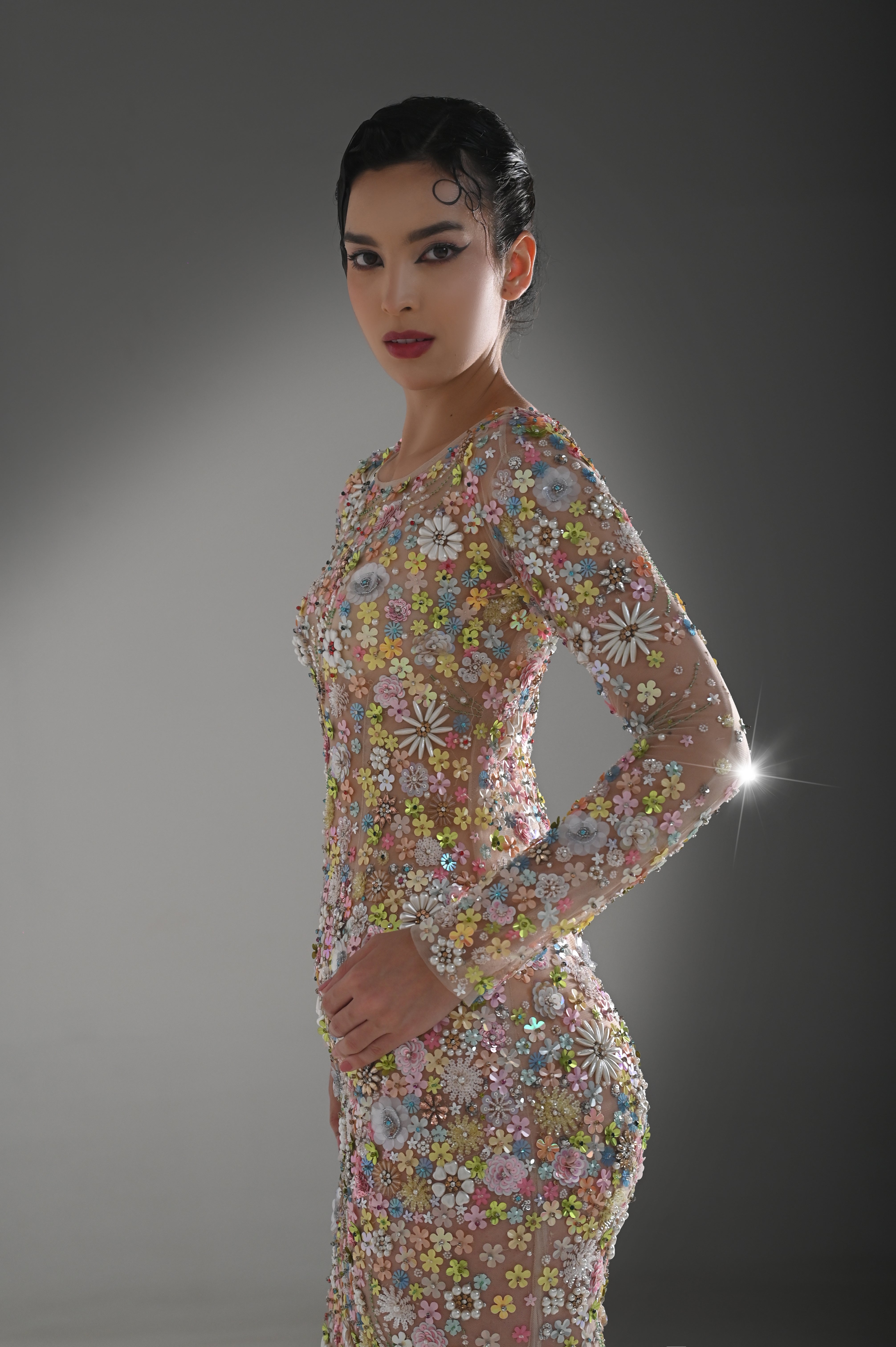 MARYLIN FLORAL EMBELLISHED GOWN